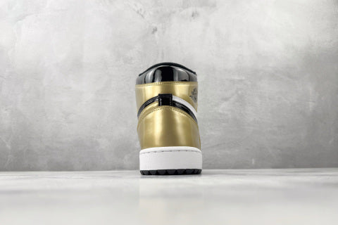 Nike Air Jordan 1 Golf “Gold Toe” High-top skate shoes Breathable, Non-Slip Basketball Shoes (Unisex)