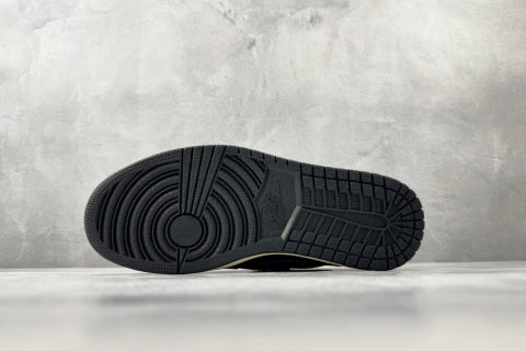 Nike Air Jordan 1 Basketball shoes Versatile Casual Sports Shoes for Men and Women