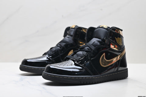 Nike Air Jordan 1 Retro Basketball Shoes Comfortable and versatile non-slip high-top skate shoes