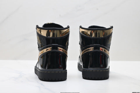 Nike Air Jordan 1 Retro Basketball Shoes Comfortable and versatile non-slip high-top skate shoes