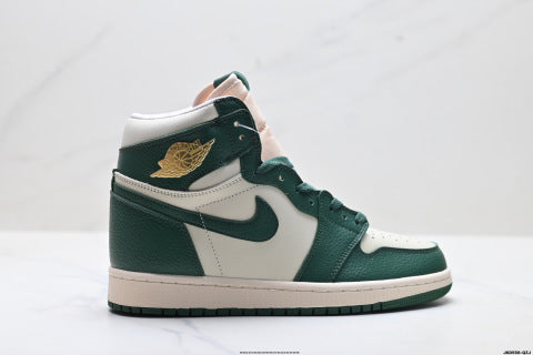 Nike Air Jordan 1 Retro sports shoes Breathable, Non-Slip High-Top Skate Shoes (Unisex)