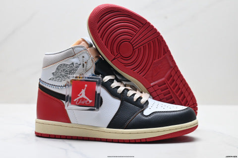 NIKE Air Jordan 1 Retro  Sneakers Comfortable and casual high-top sneakers for men and women