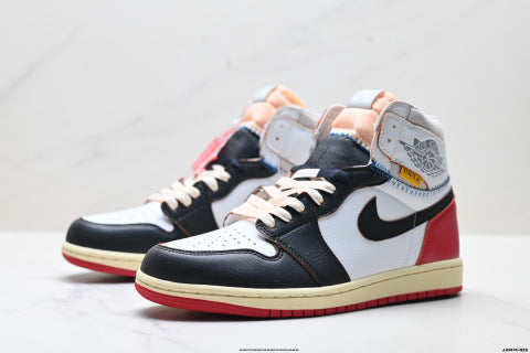 NIKE Air Jordan 1 Retro  Sneakers Comfortable and casual high-top sneakers for men and women