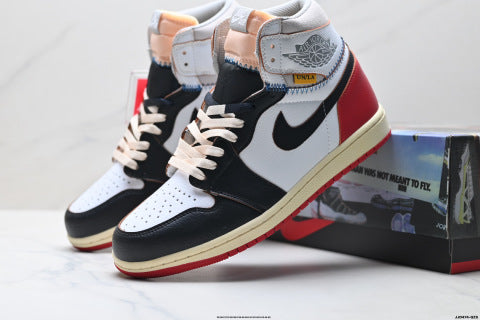 NIKE Air Jordan 1 Retro  Sneakers Comfortable and casual high-top sneakers for men and women