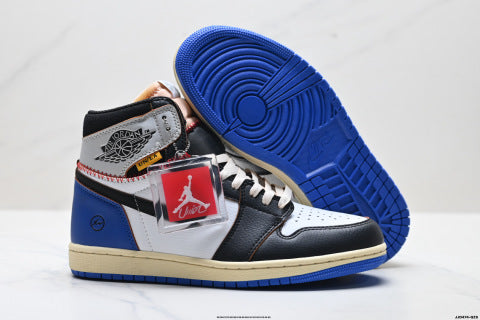 NIKE Air Jordan 1 Retro high-top sneakers Breathable, non-slip basketball shoes