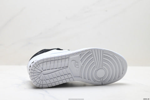 Nike Air Jordan 1 Retro high-top skate shoes Comfortable and casual sneakers