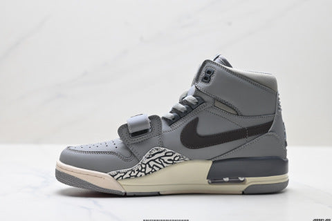 Nike Air Jordan Legacy Basketball shoes Breathable, Non-Slip Sports Shoes (Unisex)