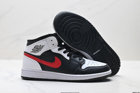 Nike Air Jordan 1 Retro Basketball shoes Classic retro-style mid-top casual sports sneakers