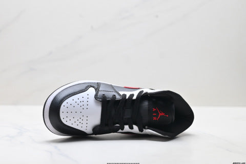 Nike Air Jordan 1 Retro Basketball shoes Classic retro-style mid-top casual sports sneakers