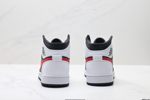 Nike Air Jordan 1 Retro Basketball shoes Classic retro-style mid-top casual sports sneakers