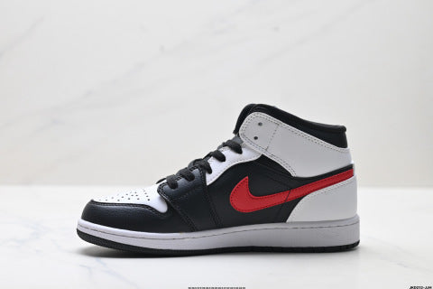 Nike Air Jordan 1 Retro Basketball shoes Classic retro-style mid-top casual sports sneakers