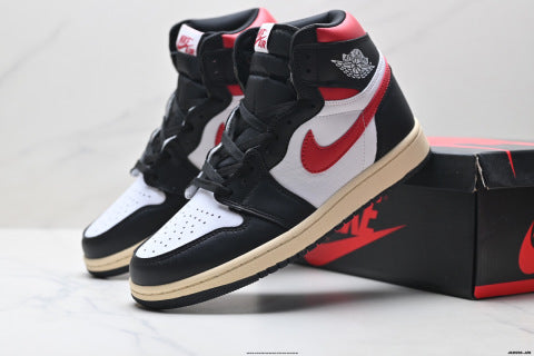 Nike Air Jordan 1 Retro basketball shoes Comfortable and casual high-top skate shoes