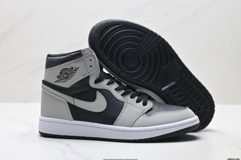 Nike Air Jordan 1 Retro High-Top Skate Shoes Versatile casual sneakers