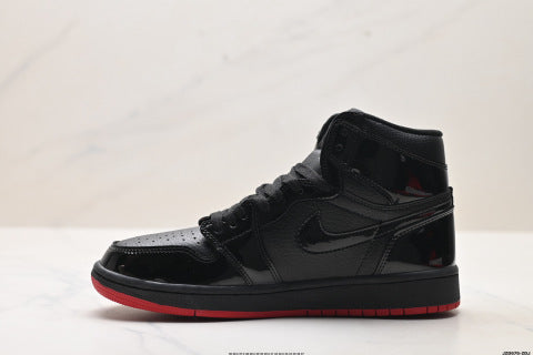 Nike Air Jordan 1 Retro sneakers Non-slip, wear-resistant basketball shoes (unisex)