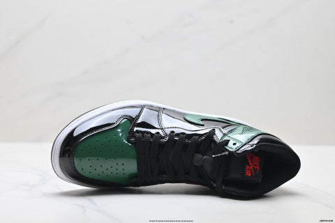 Nike Air Jordan 1 Retro mid-top sneakers Non-slip basketball shoes for men and women