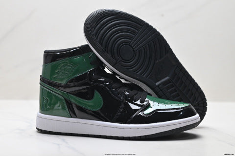 Nike Air Jordan 1 Retro mid-top sneakers Non-slip basketball shoes for men and women