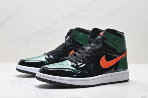 Nike Air Jordan 1 Retro mid-top sneakers Non-slip basketball shoes for men and women