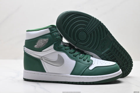Nike Air Jordan 1 Retro basketball shoes Non-slip, wear-resistant casual sports shoes