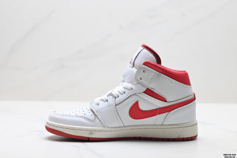 Nike Air Jordan 1 Retro sports shoes Unisex versatile mid-top sneakers