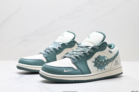 Nike Air Jordan 1 Low-top skate shoes Non-slip basketball shoes for men and women