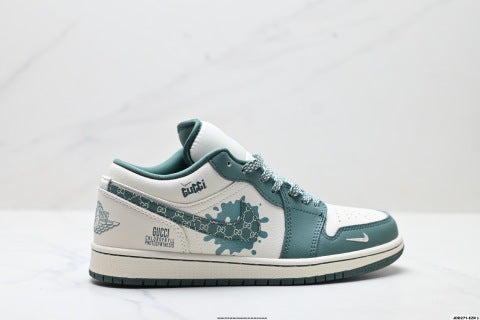 Nike Air Jordan 1 Low-top skate shoes Non-slip basketball shoes for men and women