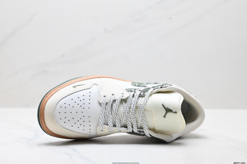 Nike Air Jordan 1 basketball shoes Comfortable casual sneakers