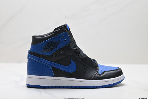Nike Air Jordan 1 Retro High-top skate shoes Comfortable and casual sneakers