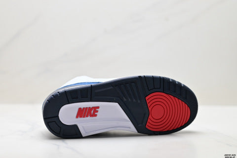 Nike Air Jordan 3 Retro  basketball shoes Air-cushioned comfort in sports shoes.