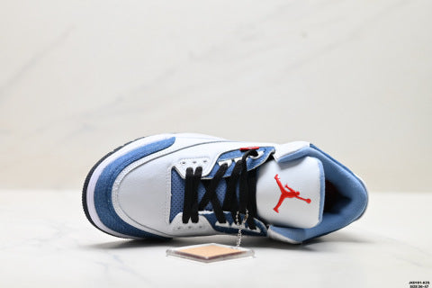 Nike Air Jordan 3 Retro  basketball shoes Air-cushioned comfort in sports shoes.