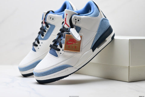 Nike Air Jordan 3 Retro sneakers. Cushioned casual running shoes with air-cushioning technology