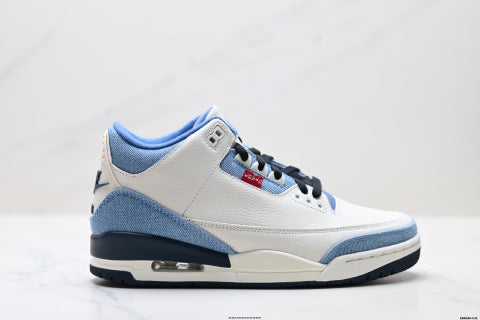 Nike Air Jordan 3 Retro sneakers. Cushioned casual running shoes with air-cushioning technology