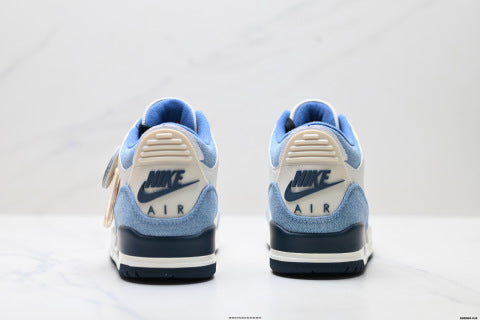 Nike Air Jordan 3 Retro sneakers. Cushioned casual running shoes with air-cushioning technology