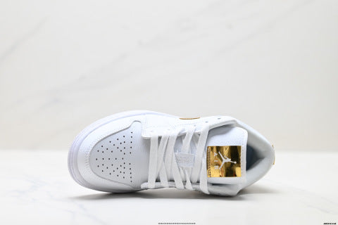 Nike Air Jordan 1 Skate shoes Comfortable Casual Sneakers for Men and Women