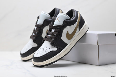 Nike Air Jordan 1 Low-top skate shoes Comfortable and casual sneakers