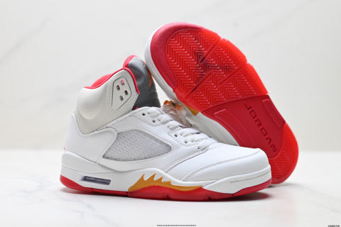 Nike Air Jordan 5 Retro basketball shoes Breathable and cushioned athletic shoes