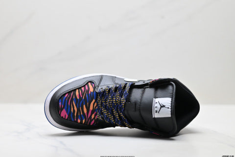 Nike Air Jordan 1 Retro sneakers Comfortable casual sneakers for men and women