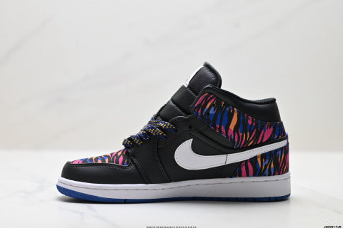 Nike Air Jordan 1 Retro sneakers Comfortable casual sneakers for men and women