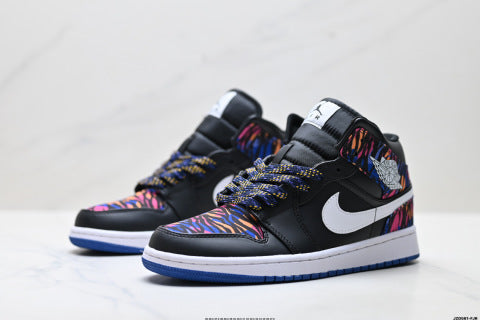 Nike Air Jordan 1 Retro sneakers Comfortable casual sneakers for men and women