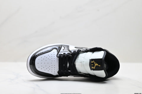 Nike Air Jordan 1 Retro sneakers Anti-slip basketball shoes for men and women
