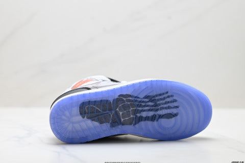 Nike Air Jordan 1 Retro sports shoes Anti-slip basketball shoes for men and women