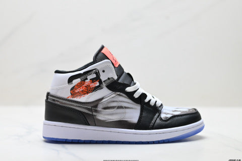 Nike Air Jordan 1 Retro sports shoes Anti-slip basketball shoes for men and women