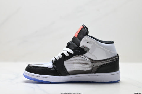 Nike Air Jordan 1 Retro sports shoes Anti-slip basketball shoes for men and women
