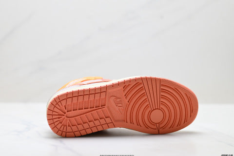 Nike Air Jordan 1 Retro basketball shoes Casual sneakers for men and women