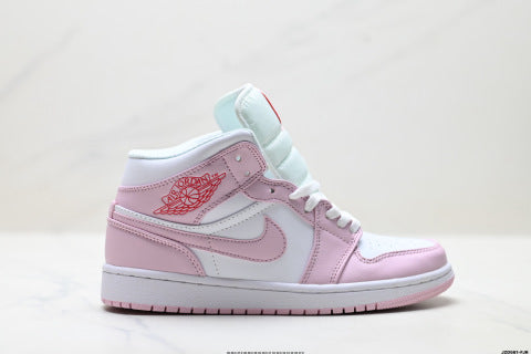 Nike Air Jordan 1 Retro sneakers Comfortable and versatile basketball shoes
