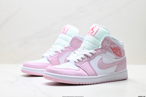 Nike Air Jordan 1 Retro sneakers Comfortable and versatile basketball shoes