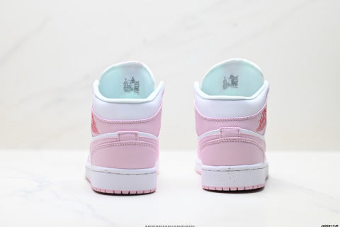 Nike Air Jordan 1 Retro sneakers Comfortable and versatile basketball shoes