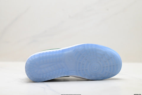 Nike Air Jordan 1 Retro sneakers Sneakers for comfort and casual wear