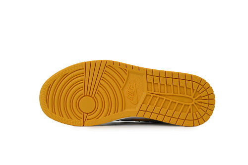 Nike Air Jordan 1 Retro basketball shoes Comfortable and casual high-top sneakers for men and women